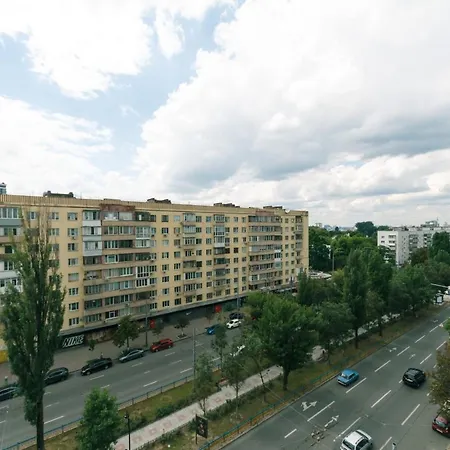 Apartment Bulvar Lesi Ukrainki 15a *