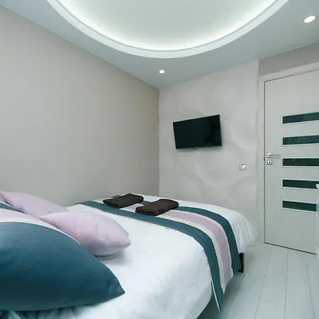 Apartment Bulvar Lesi Ukrainki 15a