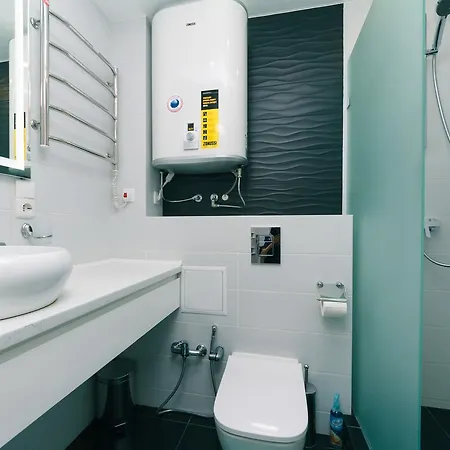 Bulvar Lesi Ukrainki 15a Apartment *